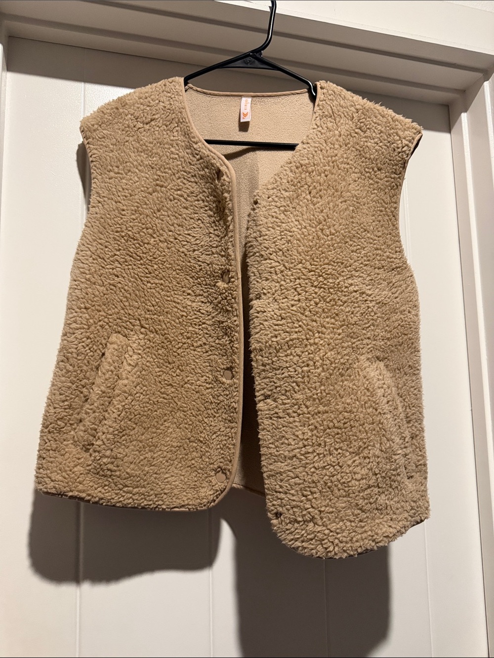 Cozy Tan Sherpa Vest for Women - Unbranded